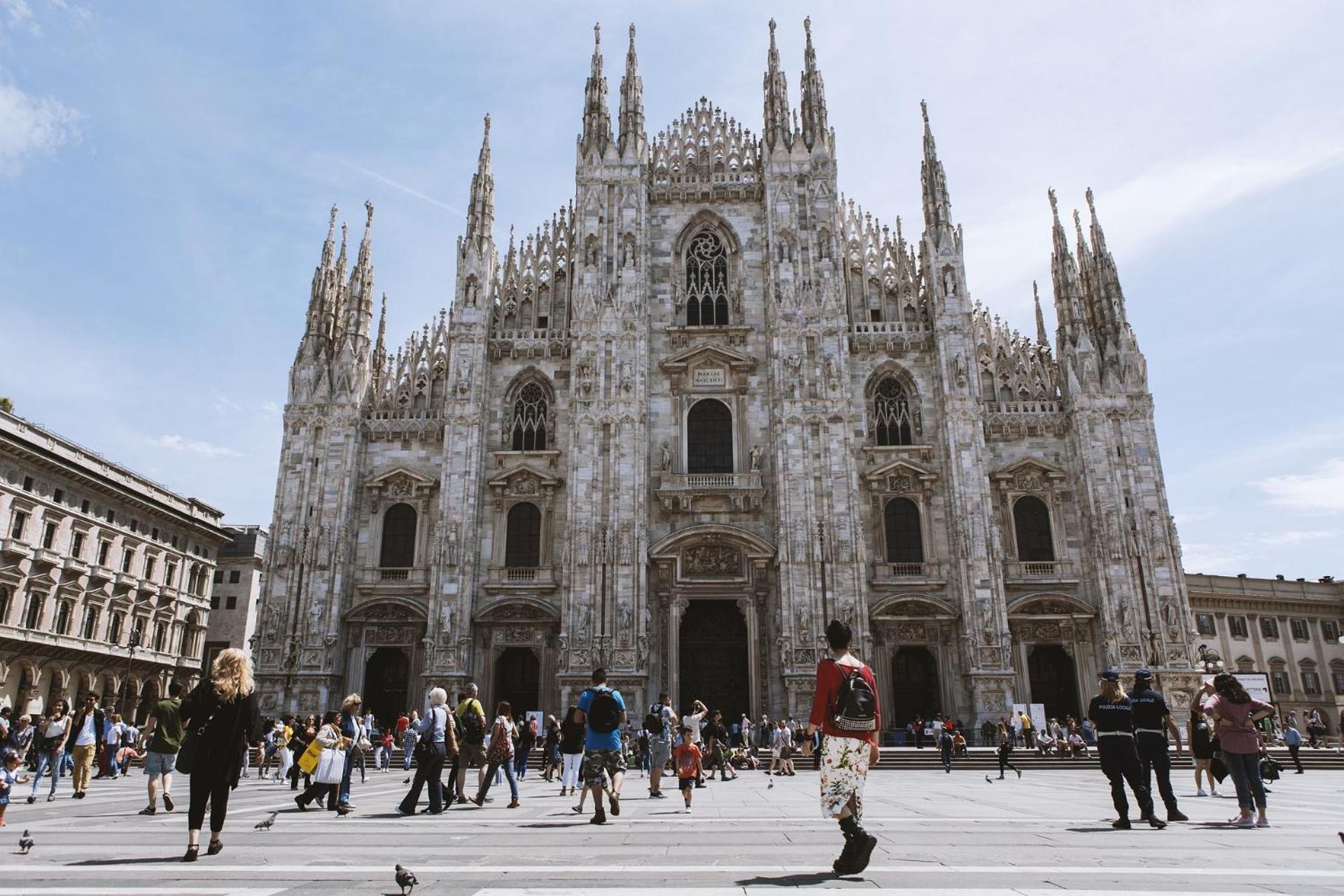 Hl Galleria Suite - 2 Minutes From Duomo, Milan